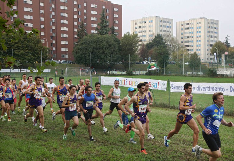 L'inizio della gara podistica competitiva