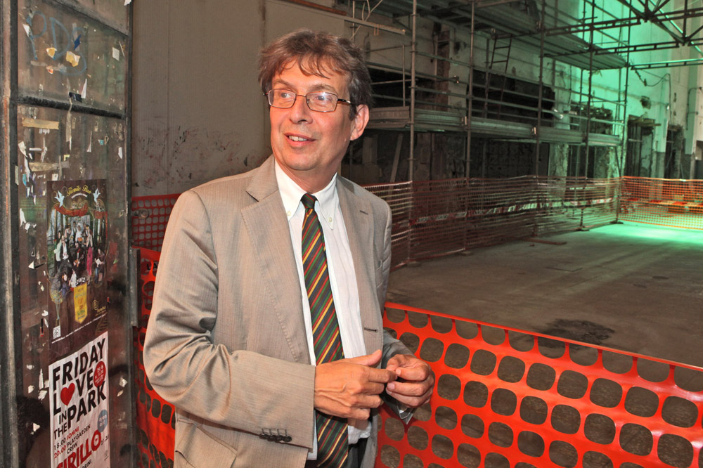 Ripa di Meana al cantiere del Mercato di Mezzo