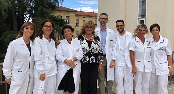 Donati 8 letti elettrici al reparto di Oncologia del Sistema Nervoso Centrale dell’IRCCS Istituto delle Scienze Neurologiche di Bologna.