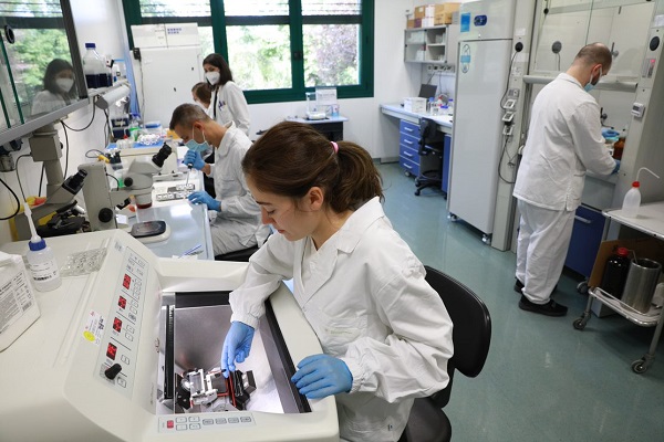 Oltre 2 milioni di euro all’IRCCS Istituto delle Scienze Neurologiche. Finanziati 6 progetti dal bando Ricerca Finalizzata del Ministero della Salute. Oltre 2 milioni di euro all’IRCCS Istituto delle Scienze Neurologiche. Finanziati 6 progetti dal bando Ricerca Finalizzata del Ministero della Salute.