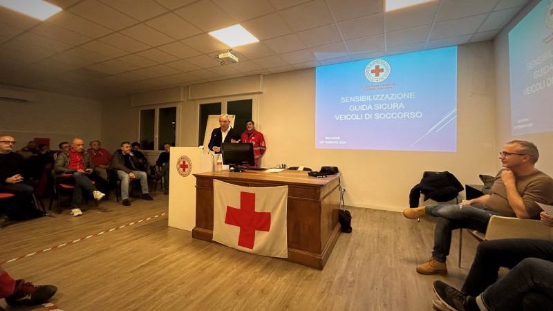 Sicurezza nel soccorso sanitario. Formazione congiunta 118, CRI e ANPAS per aumentare la sicurezza degli operatori e degli assistiti durante i trasporti in emergenza