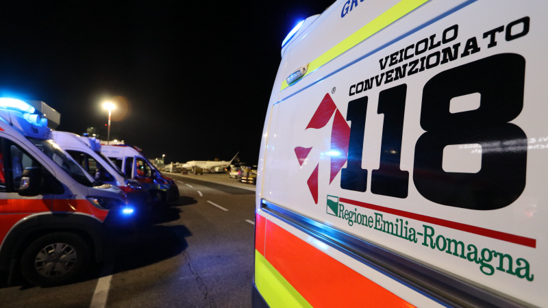 Simulazione “full scale” nella notte all’Aeroporto di Bologna. Il 118 mette alla prova le procedure di risposta e coordinamento in caso di incidente aereo
