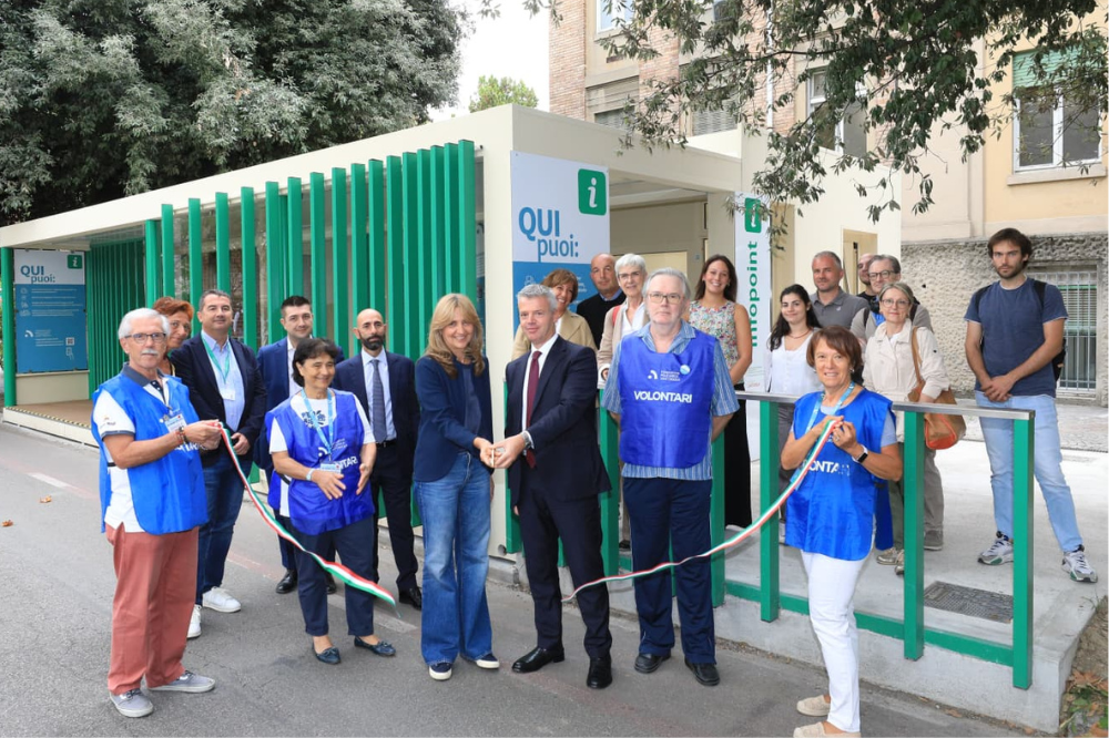 Inaugurato il primo Infopoint sul viale centrale del S.Orsola