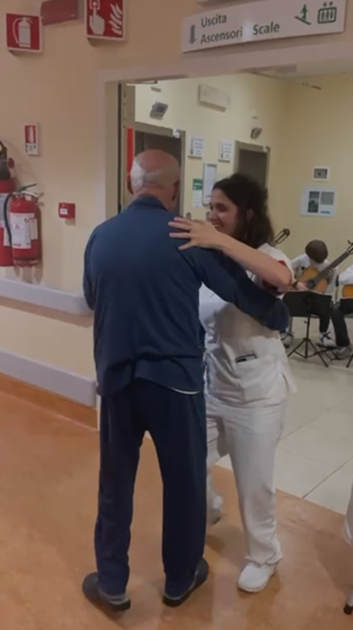 “Poesie e note” in corsia all'Ospedale Costa di Porretta Terme