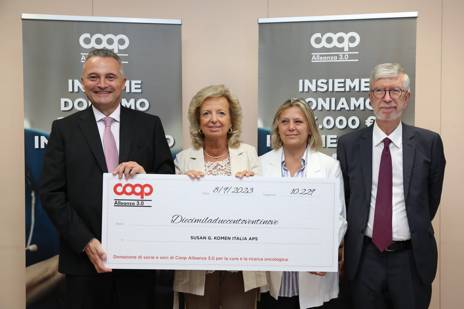 Dai punti della spesa Coop 10.000 euro che Komen investe per la ricerca e la cura dei tumori al seno nel centro hub dell’Azienda USL di Bologna