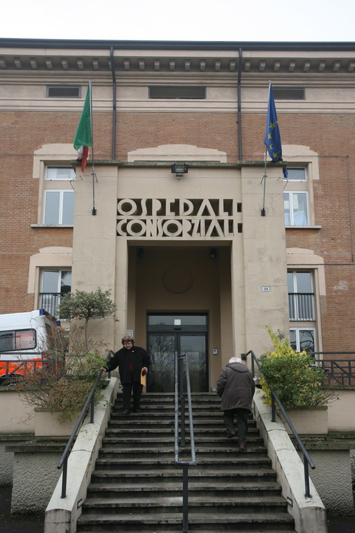 Ospedale di Bentivoglio, entrata  