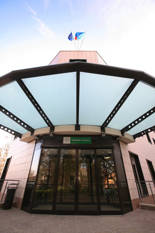 Ospedale di Budrio, entrata ospedale 