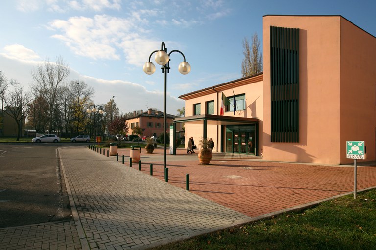 Ospedale di San Giovanni in Persiceto, entrata 