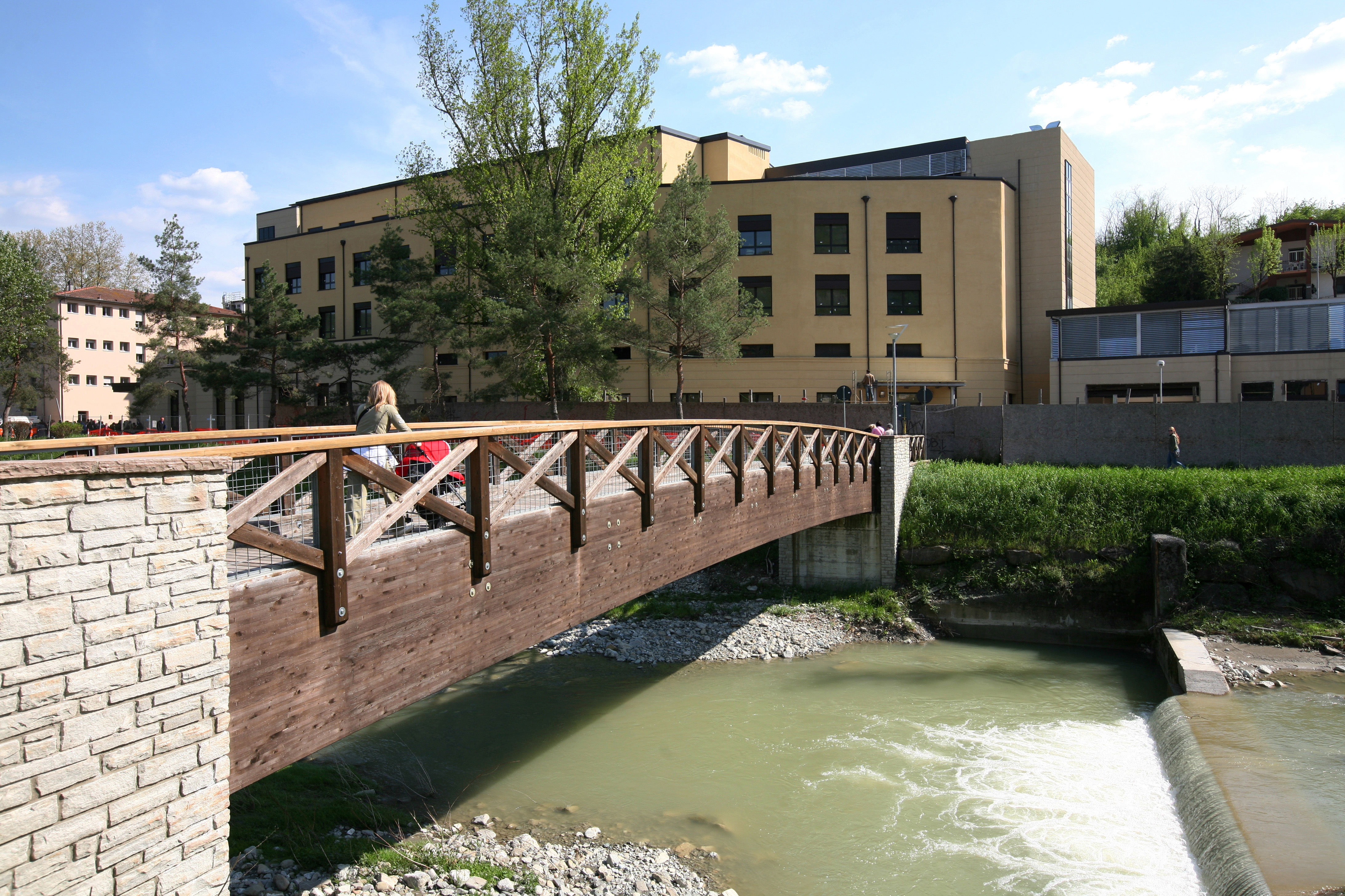 Ospedale di Vergato, struttura ospedale e zona circostante  