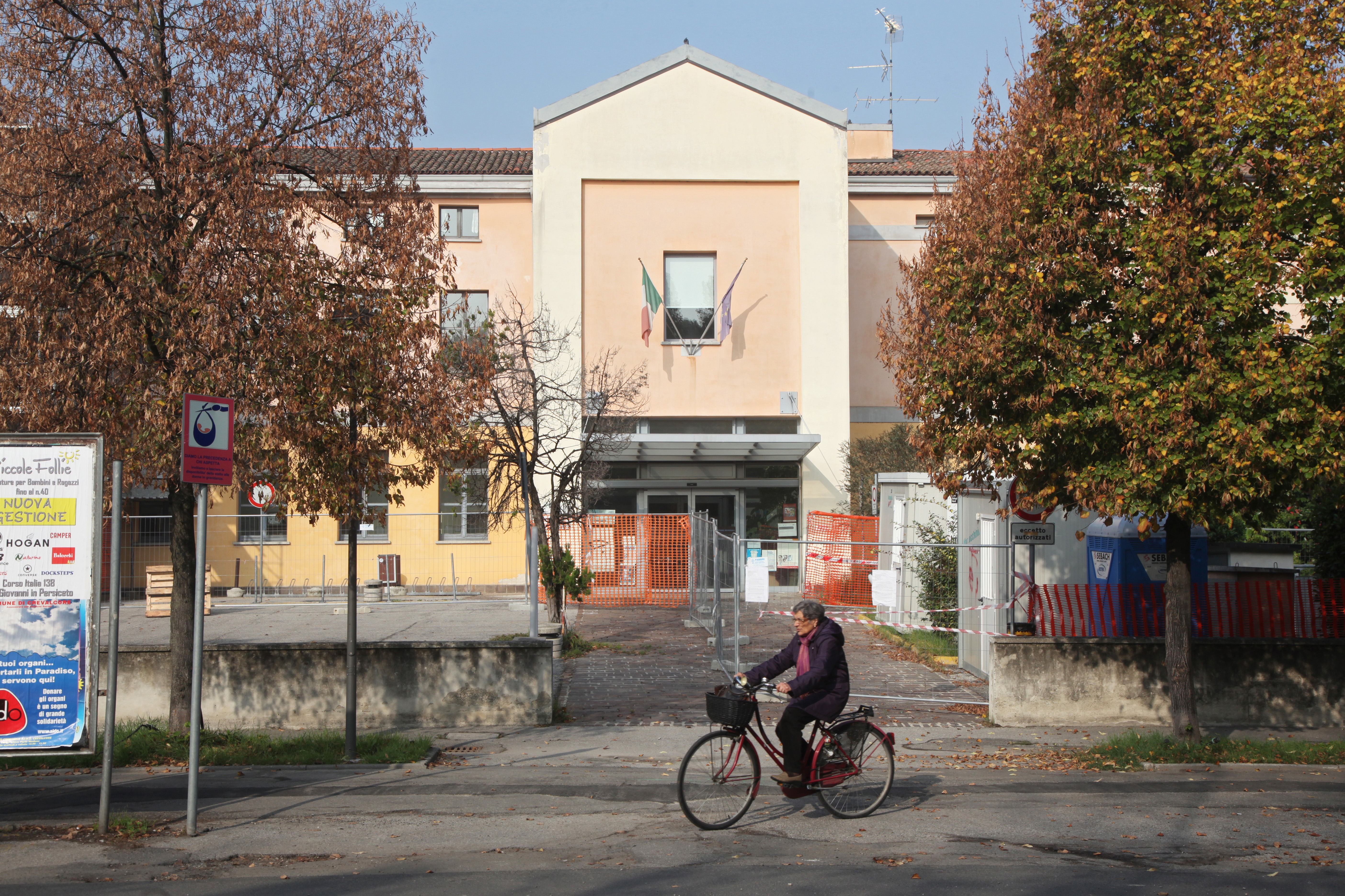 Crevalcore - Casa della Salute Barberini, danneggiata dal terremoto 2012